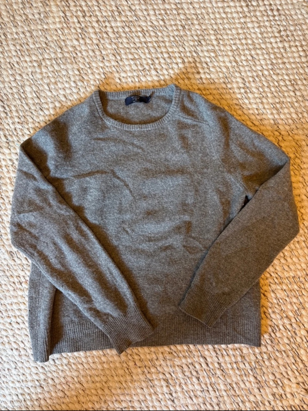 J. Crew Men's Heather Gray Crewneck Sweater 100% wool